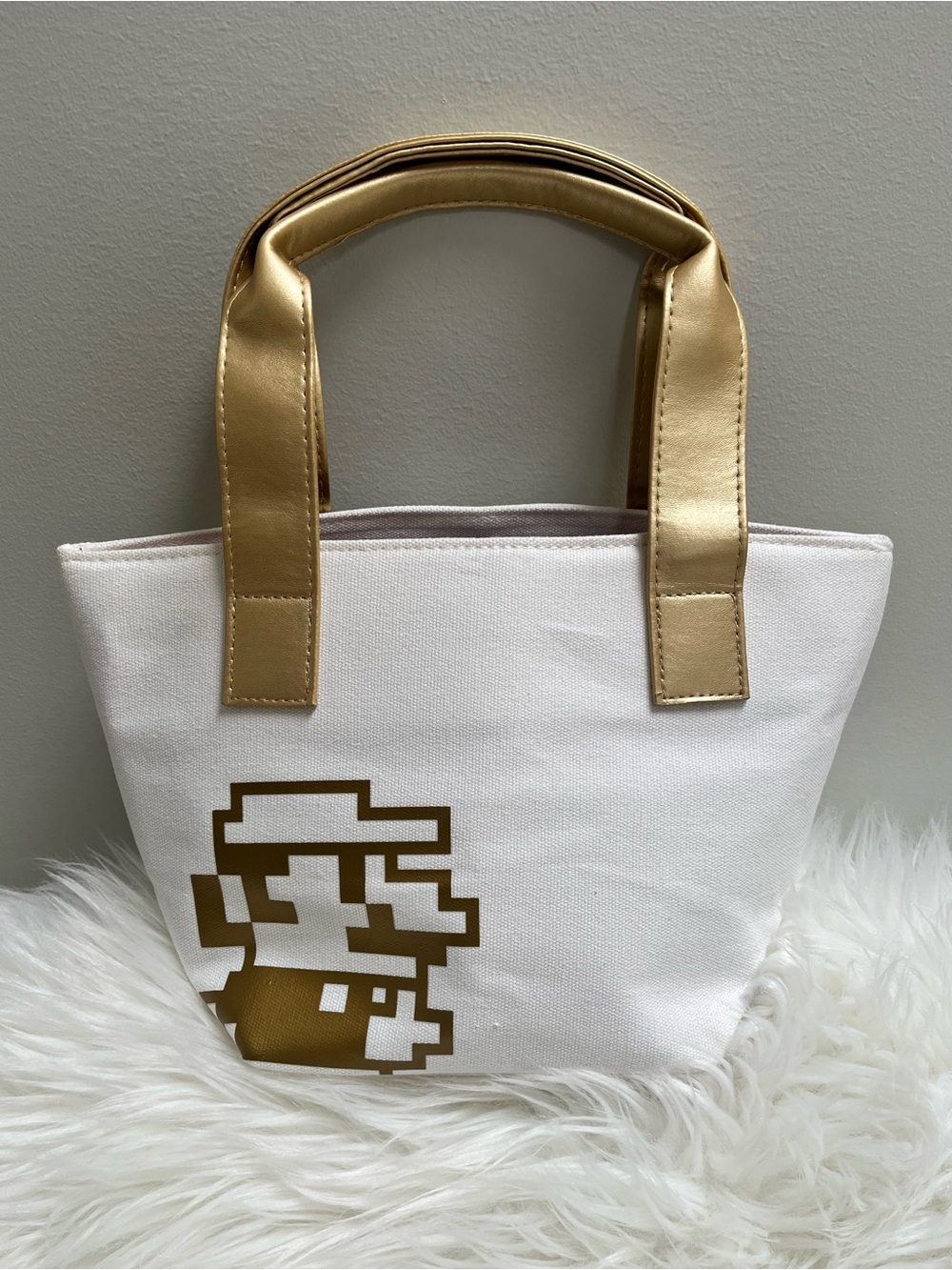 *BRAND NEW* Shu Uemura Limited Edition Super Mario Bros. White & Gold Tote Bag